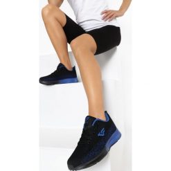 Czarno-Niebieskie Buty Sportowe Kynelle. Czarne buty sportowe damskie Born2be, z aplikacjami, sportowe. Za 109,99 zł.