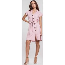 Różowa Sukienka Ticklish. Różowe sukienki damskie other, s, w paski, eleganckie, z asymetrycznym kołnierzem, bez rękawów, mini, asymetryczne. Za 79,99 zł.