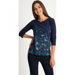 Granatowa bluzka w liście QUIOSQUE. Szare bluzki longsleeves QUIOSQUE, w kwiaty, z bawełny, biznesowe, z dekoltem na plecach. W wyprzedaży za 59,99 zł.