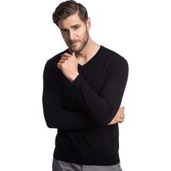 Sweter FABRIZIO SWCR000137. Czarne swetry męskie Giacomo Conti, na zimę, m, bez wzorów, z bawełny, eleganckie, z klasycznym kołnierzykiem, bez kaptura. Za 149,00 zł.