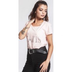 Różowy T-shirt Gasser. Różowe t-shirty damskie other, s, bez wzorów, bez kołnierzyka. Za 39,99 zł.