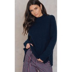 Swetry oversize damskie: Rut&Circle Sweter w prążki Vera – Blue,Navy