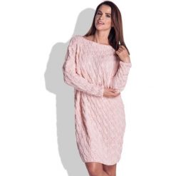 Różowa Sukienka Swetrowa Luźna w Warkocze. Różowe długie sukienki marki numoco, l, z dekoltem w łódkę, oversize. Za 137,90 zł.