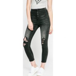 Guess Jeans - Jeansy. Czarne jeansy damskie marki Guess Jeans, z aplikacjami, z elastanu. W wyprzedaży za 339,90 zł.