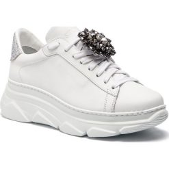 Sneakersy STOKTON - 665--D-SS19-UP Vitello Bianco/Acc Cdf. Białe sneakersy damskie marki Stokton, ze skóry. Za 1029,00 zł.