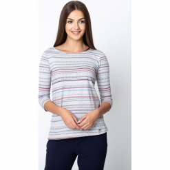 Szara bluzka w etniczny wzór QUIOSQUE. Szare bluzki longsleeves QUIOSQUE, z nadrukiem, z dzianiny, klasyczne, z dekoltem w łódkę. W wyprzedaży za 59,99 zł.