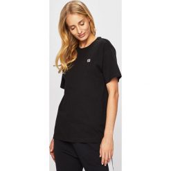 Fila - Top. Białe bluzki damskie Fila, s, bez wzorów, z bawełny, z okrągłym kołnierzem. W wyprzedaży za 89,90 zł.