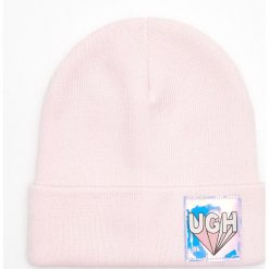 Czapka z naszywką holo - Różowy. Różowe czapki damskie Cropp, z aplikacjami. Za 24,99 zł.