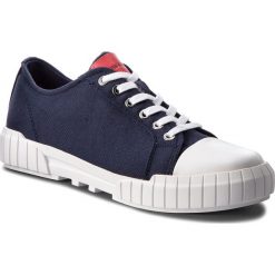 Trampki CALVIN KLEIN JEANS - Beato S1748 Navy. Niebieskie półbuty męskie marki Calvin Klein Jeans, na co dzień, bez wzorów, z jeansu, klasyczne, bez zapięcia. W wyprzedaży za 309,00 zł.