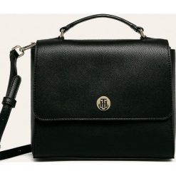 Tommy Hilfiger - Torebka. Czerwone listonoszki damskie TOMMY HILFIGER, w paski, ze skóry ekologicznej, na ramię, bez dodatków. Za 649,90 zł.