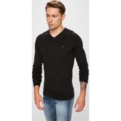 Tommy Hilfiger - Sweter. Czarne swetry klasyczne męskie marki TOMMY HILFIGER, xl, z jedwabiu. Za 399,90 zł.