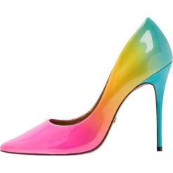 L'INTERVALLE TEEVA Szpilki rainbow. Szare czółenka damskie marki L'INTERVALLE, bez wzorów, ze skóry ekologicznej, klasyczne, bez obcasa, na szpilce, bez zapięcia. Za 459,00 zł.