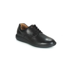 Derby Clarks UN VOYAGEPLAIN. Czarne półbuty męskie marki Clarks, bez wzorów, bez zapięcia. Za 569,00 zł.