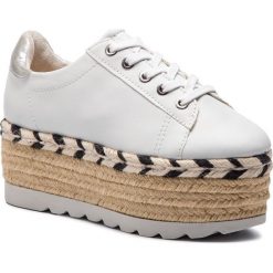 Espadryle GUESS - Gracen FL6GRC LEA13 WHITE. Białe espadryle damskie Guess, z aplikacjami, ze skóry ekologicznej, bez obcasa, na obcasie. W wyprzedaży za 319,00 zł.