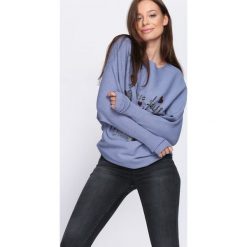 Niebieski Sweter Perfect Day. Niebieskie swetry klasyczne damskie Born2be, l, z dekoltem w łódkę. Za 59,99 zł.
