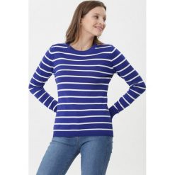 Ciemnoniebieski Sweter Meghan. Niebieskie swetry damskie Born2be, na zimę, s, w paski, klasyczne, bez rękawów, długie, bez kaptura. Za 39,99 zł.