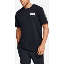 Under Armour Performance Koszulka Czarny. Czarne podkoszulki męskie Under Armour, xs, z nadrukiem, z bawełny, z krótkim rękawem. Za 171,95 zł.