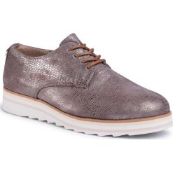 Półbuty TOM TAILOR - 2790407 Brown. Żółte półbuty damskie Tom Tailor, na co dzień, bez wzorów, ze skóry ekologicznej, bez obcasa, na płaskiej podeszwie, bez zapięcia. W wyprzedaży za 99,98 zł.