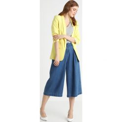 Płaszcze damskie pastelowe: Aaiko PINS Krótki płaszcz fresh yellow