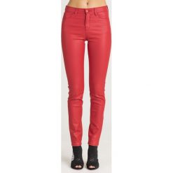 JEANSY SKINNY FIT Emporio Armani. Jeansy damskie Emporio Armani. Za 531,30 zł.