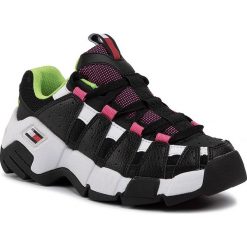 Sneakersy TOMMY JEANS - Chunky Heritage Sneaker EN0EN00723 0GM. Czarne półbuty damskie Tommy Jeans, z jeansu. Za 539,00 zł.