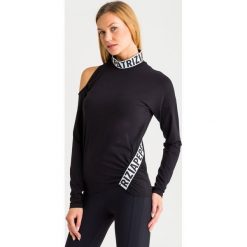 BLUZKA patrizia pepe. Bluzki damskie Patrizia Pepe, z aplikacjami, bez kołnierzyka, bez rękawów. W wyprzedaży za 671,20 zł.