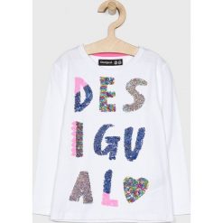Desigual - Longsleeve dziecięcy 104-164 cm. Białe bluzki dziewczęce Desigual, z aplikacjami, z bawełny, z okrągłym kołnierzem, z długim rękawem, długie, bez kaptura. W wyprzedaży za 139,90 zł.
