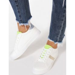 Biało-Zielone Buty Sportowe Nemenmisia. Białe buty sportowe damskie Born2be, bez wzorów, sportowe. W wyprzedaży za 69,99 zł.