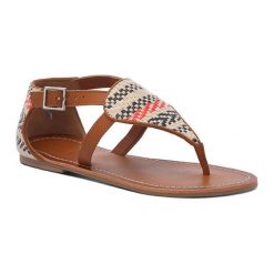 Sandały w kolorze brązowym ze wzorem. Pomarańczowe sandały dziewczęce Melissa, Pepe Jeans, ze sprzączką. W wyprzedaży za 119,95 zł.