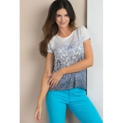 T-shirt z cieniowanym wzorem. Szare t-shirty damskie Monnari, z jeansu. Za 49,95 zł.
