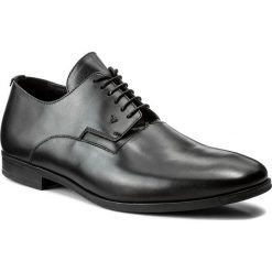 Półbuty GUESS - Marco FMMRC3 LEA13 BLACK. Czarne półbuty męskie marki Guess, ze skóry. W wyprzedaży za 329,00 zł.