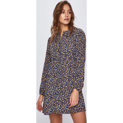 Only - Sukienka. Czarne sukienki damskie ONLY, na co dzień, bez wzorów, z poliesteru, casualowe, ze stójką, bez rękawów, mini, rozkloszowane. Za 169,90 zł.