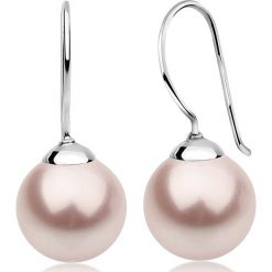 Srebrne kolczyki z perłami Swarovski. Szare kolczyki damskie Julie & Grace, Elli, Nenalina, z perłą, srebrne, z zapięciem typu bigiel. W wyprzedaży za 59,95 zł.