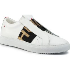 Sneakersy HUGO - Futurism Low Cut-Gl 50424279 10201909 White 100. Białe półbuty damskie HUGO, ze skóry. Za 849,00 zł.