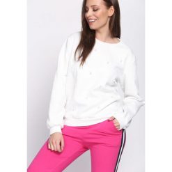 Biała Bluza One Pearl. Białe bluzy sportowe damskie marki Born2be, na zimę, xl. Za 44,99 zł.