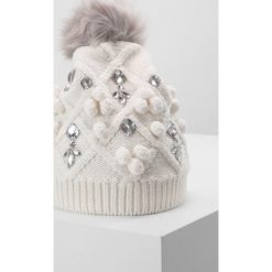 Czapki zimowe damskie: Club Monaco DARTANYA Czapka white