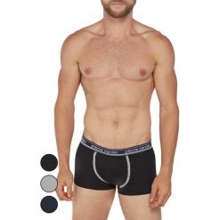 Bokserki (3 szt.) w kolorze niebieskim, czarnym i szarym. Szare bokserki męskie Pierre Cardin, bez wzorów. W wyprzedaży za 79,95 zł.