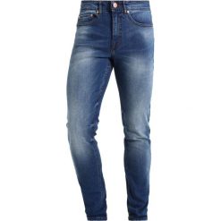 New Look Jeansy Slim Fit bright blue. Niebieskie jeansy męskie marki New Look. W wyprzedaży za 170,10 zł.