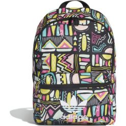 ADIDAS CLASSIC BACKPACK > ED5895. Plecaki damskie Adidas, bez wzorów, z poliesteru, retro. W wyprzedaży za 109,99 zł.
