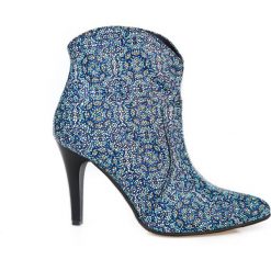 Botki na szpilce - skóra naturalna - model 435 - kolor mozaika. Szare botki damskie Zapato, z jeansu, eleganckie, na wysokim obcasie, na obcasie, bez zapięcia. W wyprzedaży za 299,25 zł.