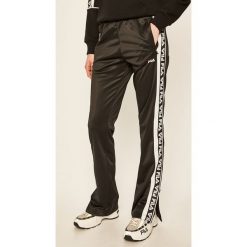 Fila - Spodnie. Czarne spodnie damskie Fila, s, bez wzorów, z poliesteru. Za 339,90 zł.