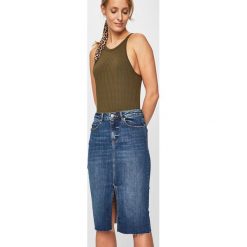 Vero Moda - Spódnica jeansowa Pencil. Niebieskie spódniczki damskie Vero Moda, na co dzień, s, bez wzorów, z elastanu, casualowe, midi, ołówkowe. W wyprzedaży za 119,90 zł.