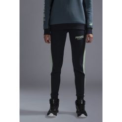 Spodnie dresowe damskie 4F x PROSTO. Spodnie damskie s, z dresówki. W wyprzedaży za 149,99 zł.
