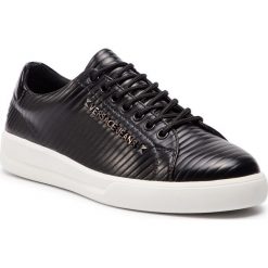 Sneakersy VERSACE JEANS - E0YTBSE2 70936 899. Czarne sneakersy męskie Versace Jeans, na co dzień, bez wzorów, z jeansu, bez zapięcia. Za 749,00 zł.