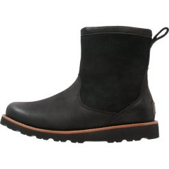 UGG HENDREN Śniegowce black. Czarne śniegowce męskie Ugg, bez zapięcia. Za 1069,00 zł.
