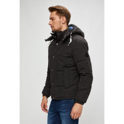 Jack & Jones - Kurtka. Czerwone płaszcze męskie Jack & Jones, s, bez wzorów, z poliesteru, krótkie, z kapturem. W wyprzedaży za 139,90 zł.