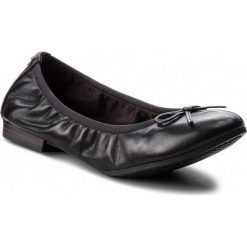 Baleriny TAMARIS - 1-22116-21 Black Leather 003. Czarne baleriny damskie Tamaris, z materiału, na płaskiej podeszwie. Za 199,90 zł.