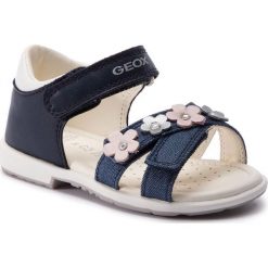 Sandały GEOX - B Verred C B9221C 0BCLG C4002 S Navy. Niebieskie sandały dziewczęce Geox, ze skóry, bez zapięcia. W wyprzedaży za 169,00 zł.