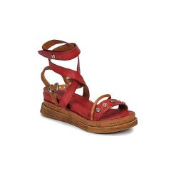Sandały Airstep / A.S.98 LAGOS. Czerwone sandały damskie marki Airstep / A.S.98, bez wzorów, bez obcasa, bez zapięcia. Za 869,00 zł.