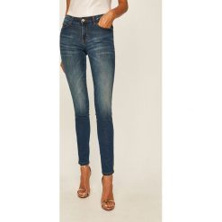Guess Jeans - Jeansy Curve X. Niebieskie jeansy damskie Guess Jeans. Za 419,90 zł.